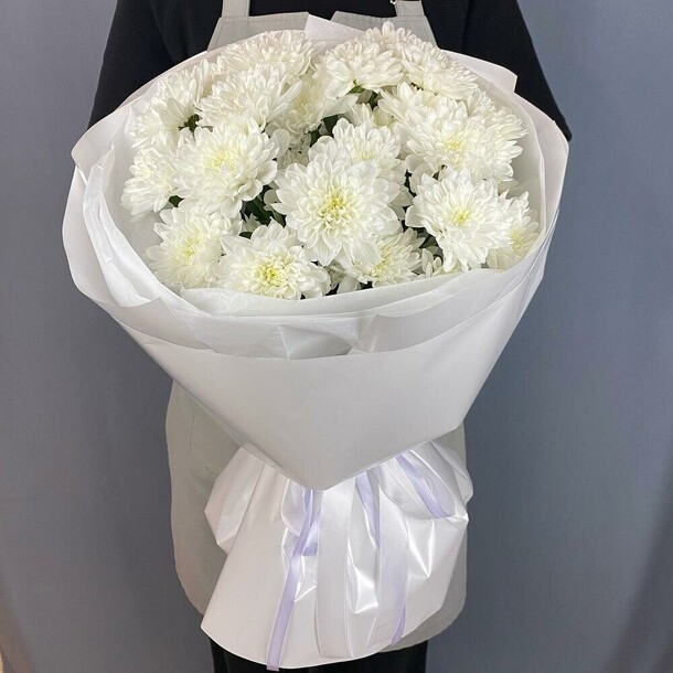 Букет из кустовой хризантемы, артикул F1349149 - 4015 рублей, доставка по городу. Flawery - доставка цветов