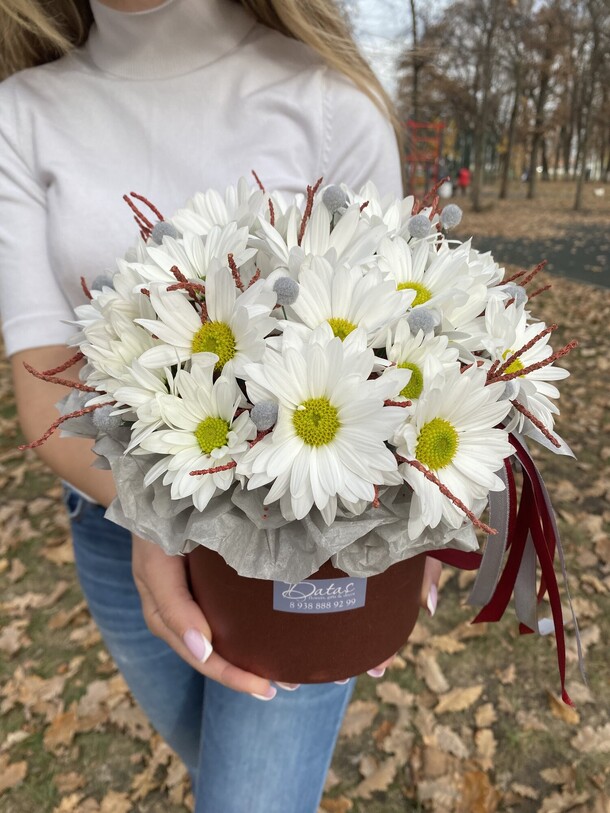 Шляпная коробка, артикул F1155593 - 7280 рублей, доставка по городу. Flawery - доставка цветов