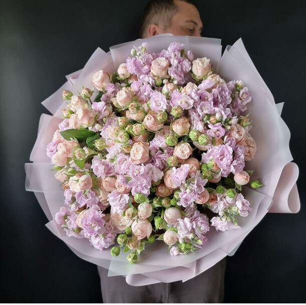 Букет «алиса», артикул F1161203 - 37415 рублей, доставка по городу. Flawery - доставка цветов