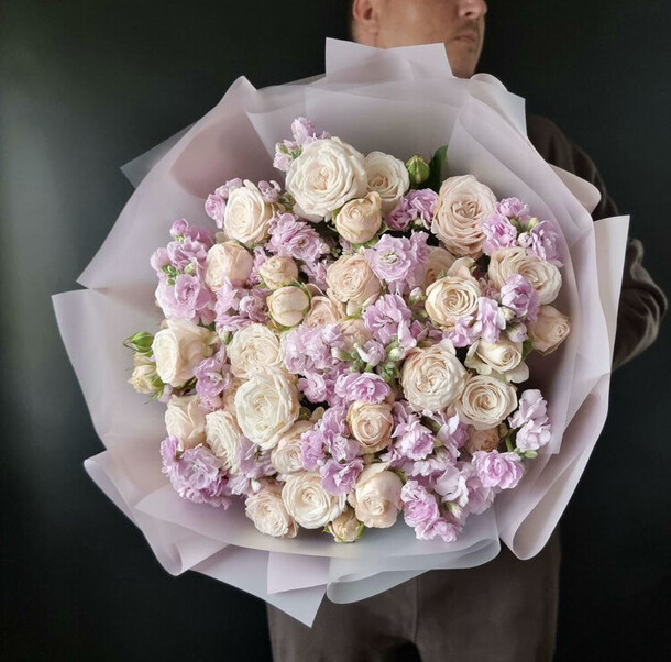 Букет «алиса», артикул F1161204 - 23774 рублей, доставка по городу. Flawery - доставка цветов