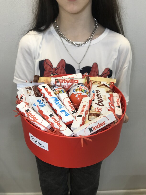 Подарок киндер сюрприз, артикул F1167386 - 5990 рублей, доставка по городу. Flawery - доставка цветов