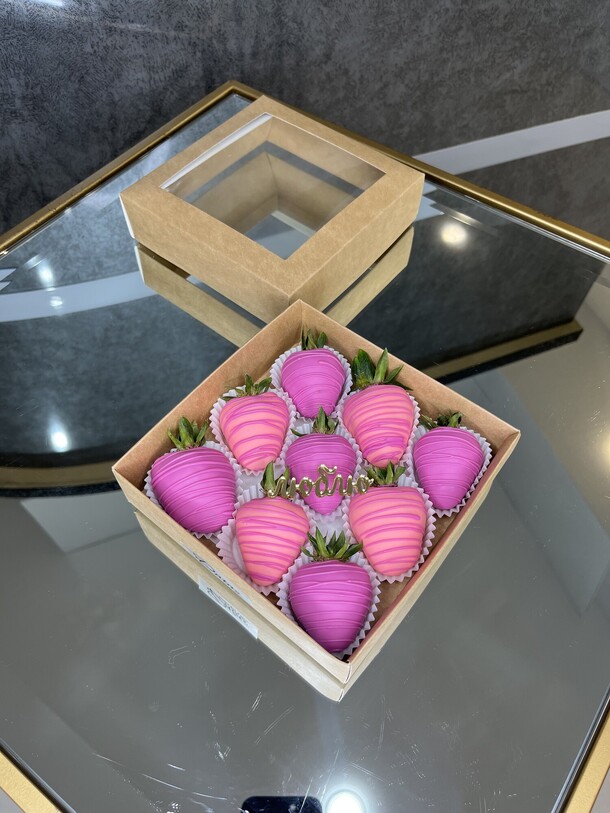 Клубника в шоколаде люблю, артикул F1195331 - 3328 рублей, доставка по городу. Flawery - доставка цветов