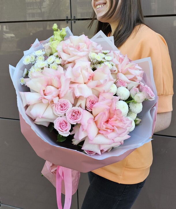 Нежность с французскими розами, артикул F1284273 - 6468 рублей, доставка по городу. Flawery - доставка цветов