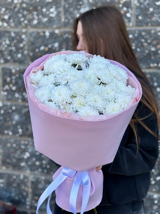 Букет из хризантем, артикул F1407644 - 3223 рублей, доставка по городу. Flawery - доставка цветов