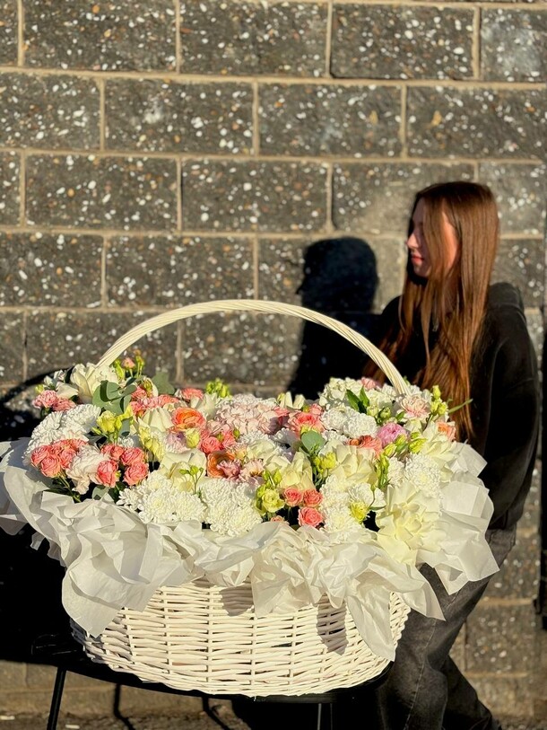 Сборная корзина, артикул F1407916 - 35000 рублей, доставка по городу. Flawery - доставка цветов