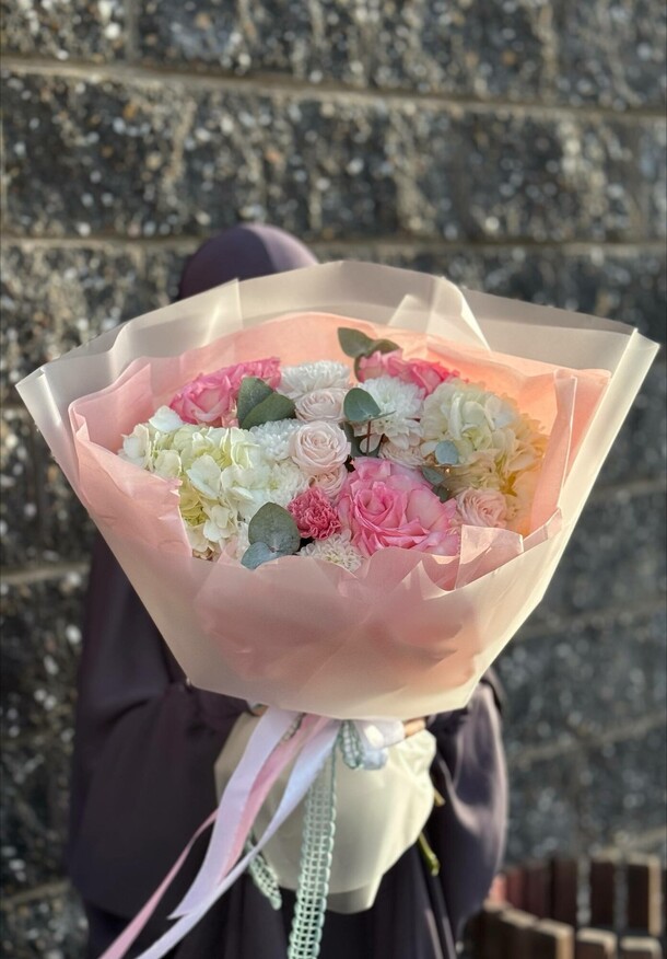 Сборный букет, артикул F1487762 - 5206 рублей, доставка по городу. Flawery - доставка цветов