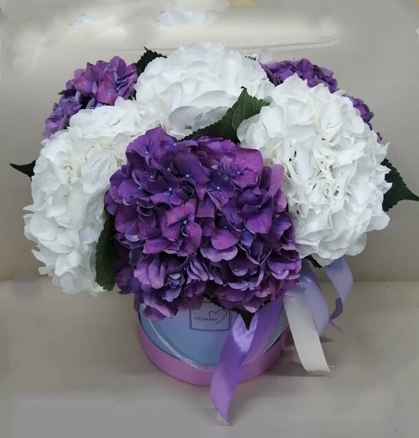 Облако гортензий, артикул F1068779 - 6990 рублей, доставка по городу. Flawery - доставка цветов