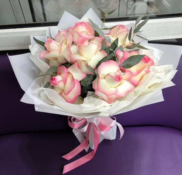 Французская роза, артикул F1406956 - 2450 рублей, доставка по городу. Flawery - доставка цветов