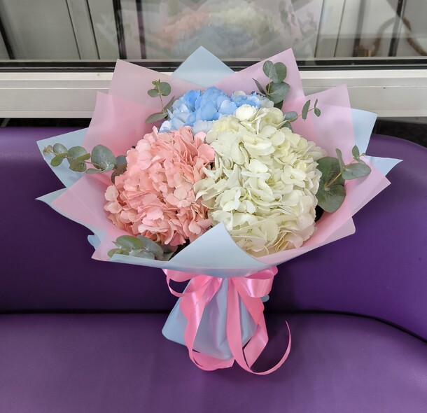 Гортензии, артикул F1426080 - 3320 рублей, доставка по городу. Flawery - доставка цветов