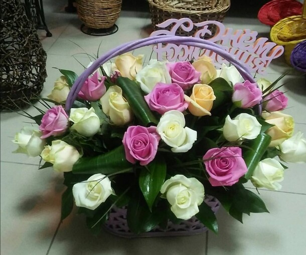 Поздравление, артикул F53933 - 10550 рублей, доставка по городу. Flawery - доставка цветов