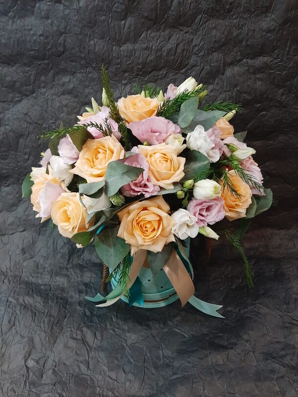 Зефир, артикул F64110 - 8990 рублей, доставка по городу. Flawery - доставка цветов