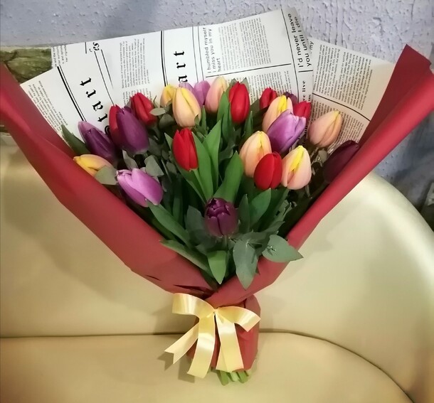 25 тюльпанов, артикул F70837 - 5700 рублей, доставка по городу. Flawery - доставка цветов