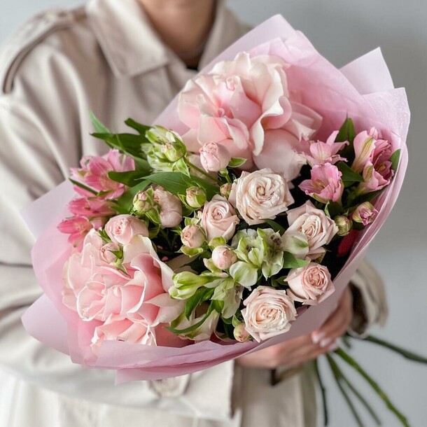 Букет с французскими розами, артикул F1354307 - 4400 рублей, доставка по городу. Flawery - доставка цветов