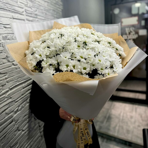 Букет гигант из 21 хризантемы, артикул F1350293 - 12562 рублей, доставка по городу. Flawery - доставка цветов