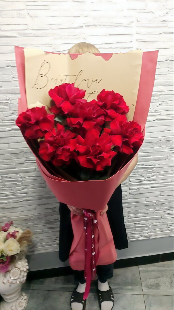 Букет гигант роза ветров, артикул F1350442 - 6212 рублей, доставка по городу. Flawery - доставка цветов