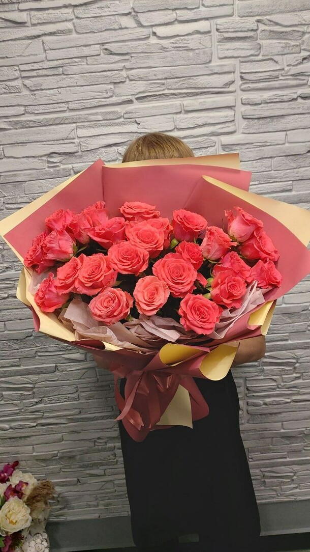 Букет лепестки души, артикул F1350859 - 12643 рублей, доставка по городу. Flawery - доставка цветов