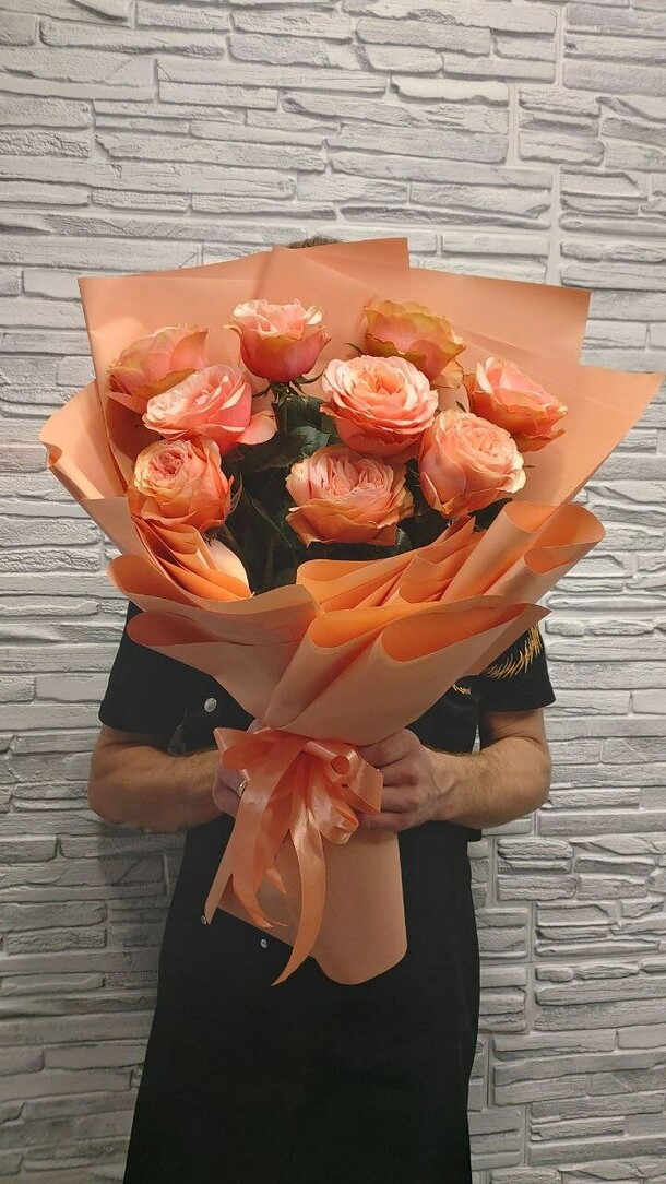 Букет роз "нежное облако", артикул F1350923 - 5795 рублей, доставка по городу. Flawery - доставка цветов