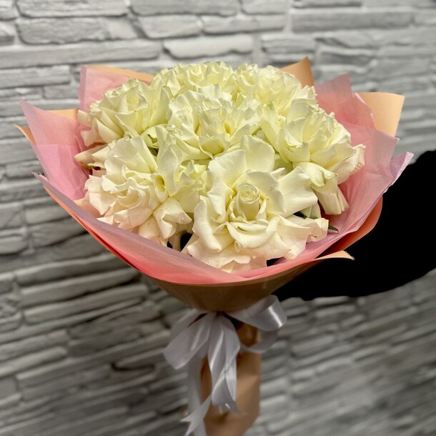 Букет французских роз, артикул F1351254 - 6098 рублей, доставка по городу. Flawery - доставка цветов