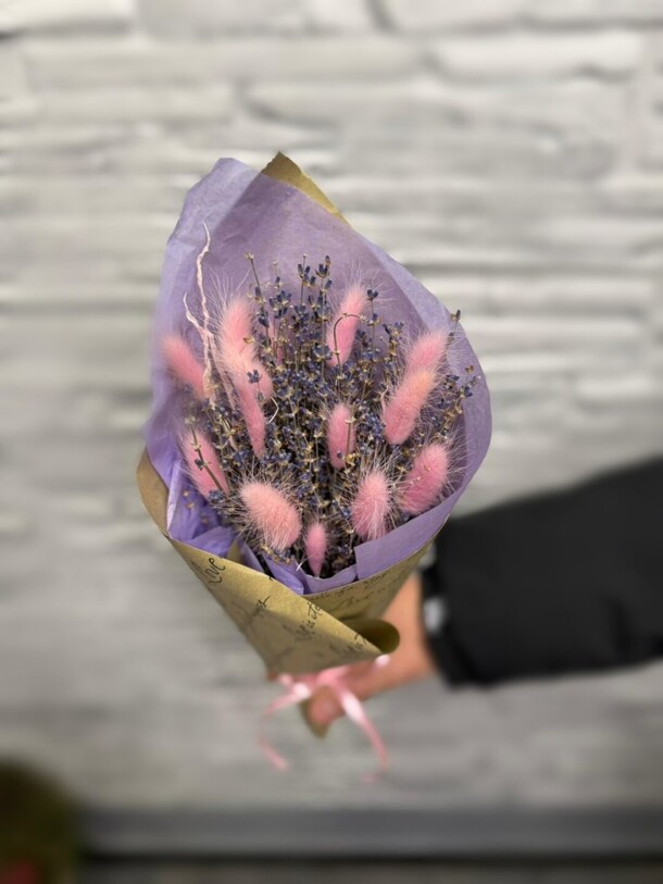 Букет из лаванды и лагуруса, артикул F1366432 - 1514 рублей, доставка по городу. Flawery - доставка цветов