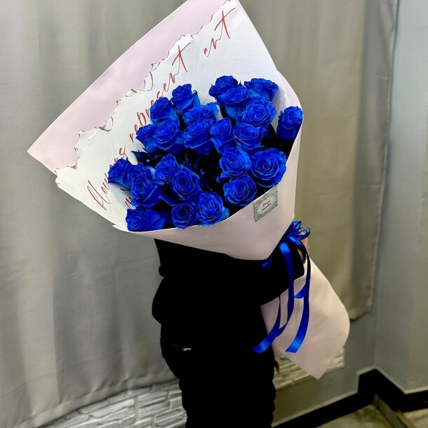 Букет гигант синих роз, артикул F1387976 - 12656 рублей, доставка по городу. Flawery - доставка цветов