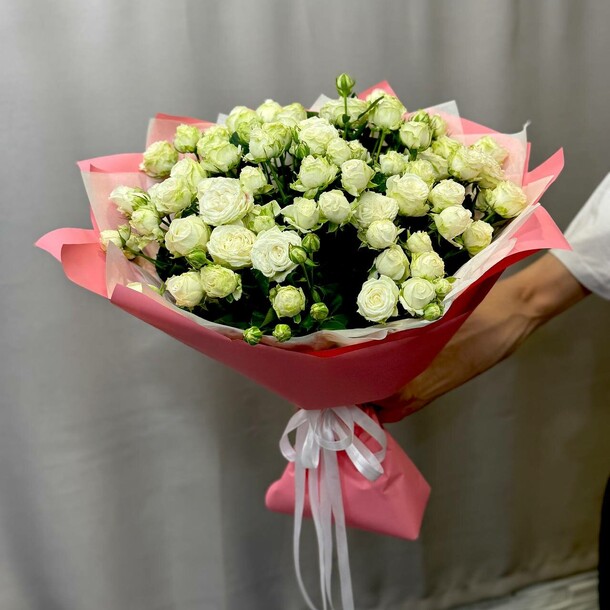 Букет роза кустовая, артикул F1406606 - 13943 рублей, доставка по городу. Flawery - доставка цветов