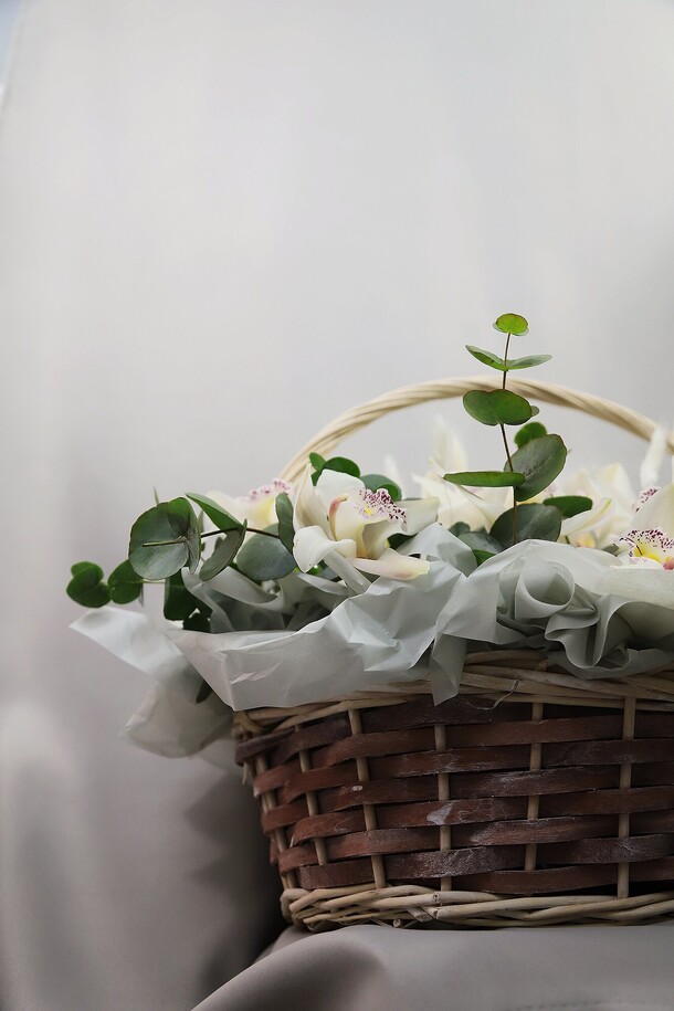 Корзина орхидеи, артикул F1427997 - 19573 рублей, доставка по городу. Flawery - доставка цветов