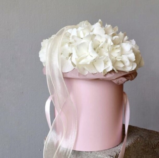 Гортензия в коробке "шербурская мелодия", артикул F1378884 - 2650 рублей, доставка по городу. Flawery - доставка цветов