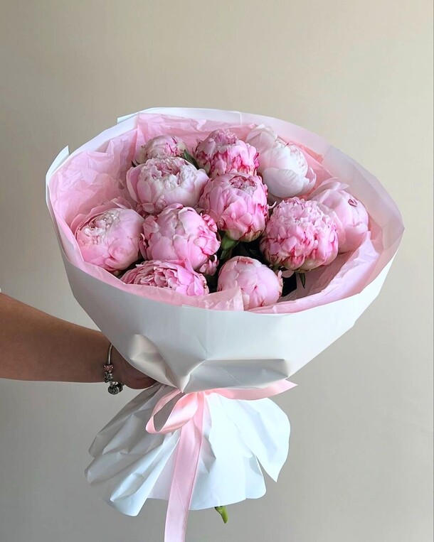 Пионы сара бернард «время любить», артикул F1437101 - 13860 рублей, доставка по городу. Flawery - доставка цветов