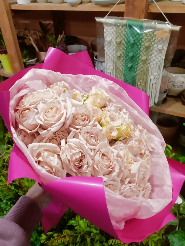 Персиковый мусс, артикул F1350210 - 6402 рублей, доставка по городу. Flawery - доставка цветов