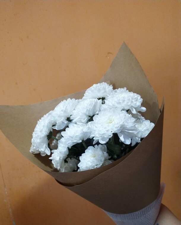 Букет комплимент, артикул F1350222 - 2990 рублей, доставка по городу. Flawery - доставка цветов