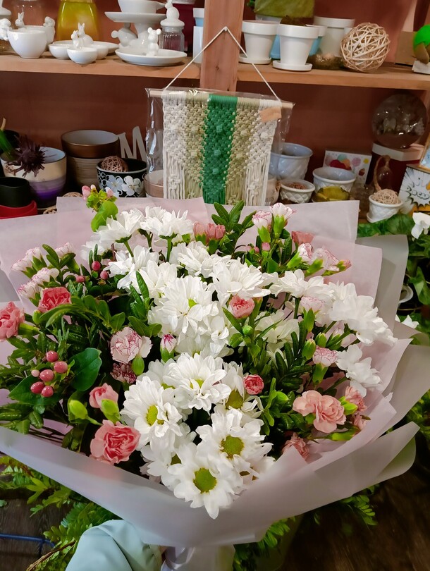 Французский привет, артикул F1350333 - 5990 рублей, доставка по городу. Flawery - доставка цветов