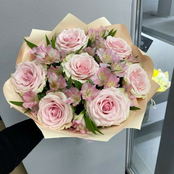 Розовый мусс, артикул F1350641 - 6765 рублей, доставка по городу. Flawery - доставка цветов