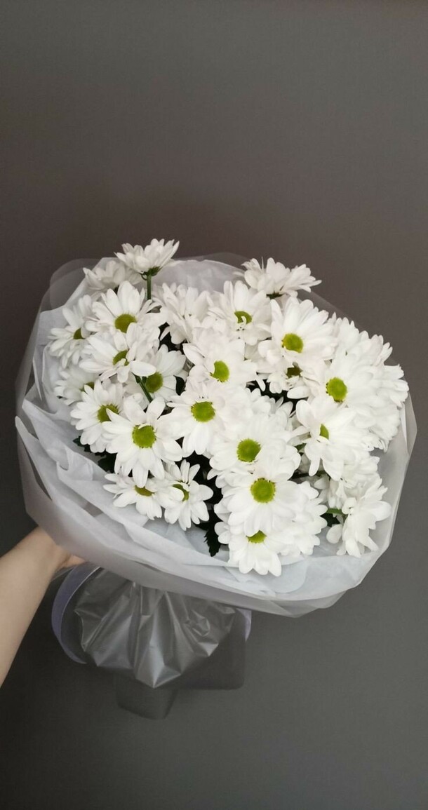 Букет комплимент, артикул F1356482 - 2662 рублей, доставка по городу. Flawery - доставка цветов