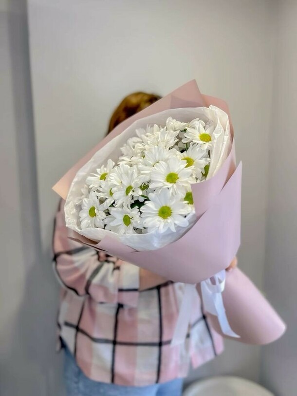 Ромашки в розовом, артикул F1356834 - 4459 рублей, доставка по городу. Flawery - доставка цветов