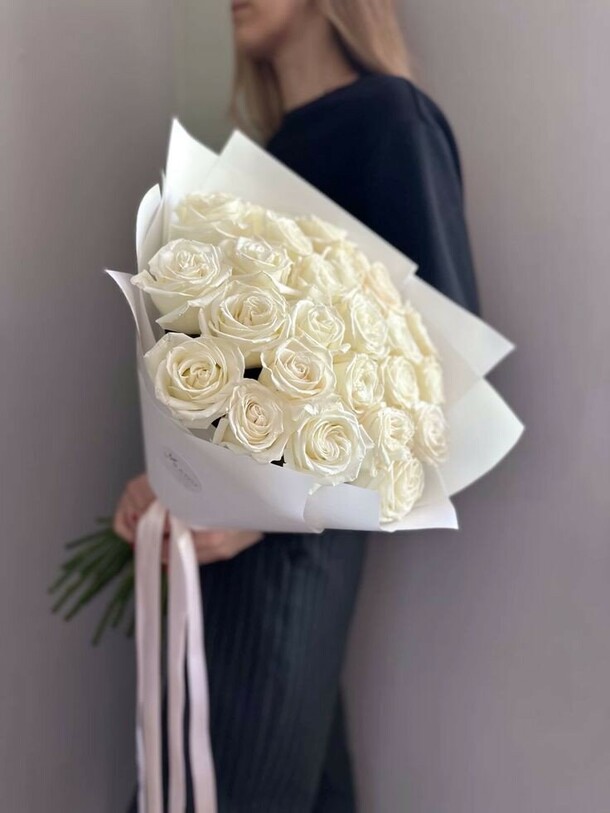 Букет белые крылья, артикул F1371873 - 11407 рублей, доставка по городу. Flawery - доставка цветов