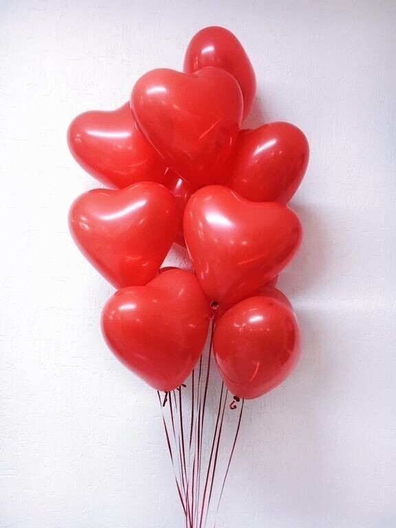 11 латексных сердец, артикул F1380654 - 3920 рублей, доставка по городу. Flawery - доставка цветов