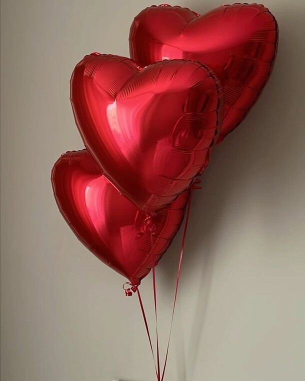 Набор 3 красных сердца, артикул F1429234 - 1150 рублей, доставка по городу. Flawery - доставка цветов