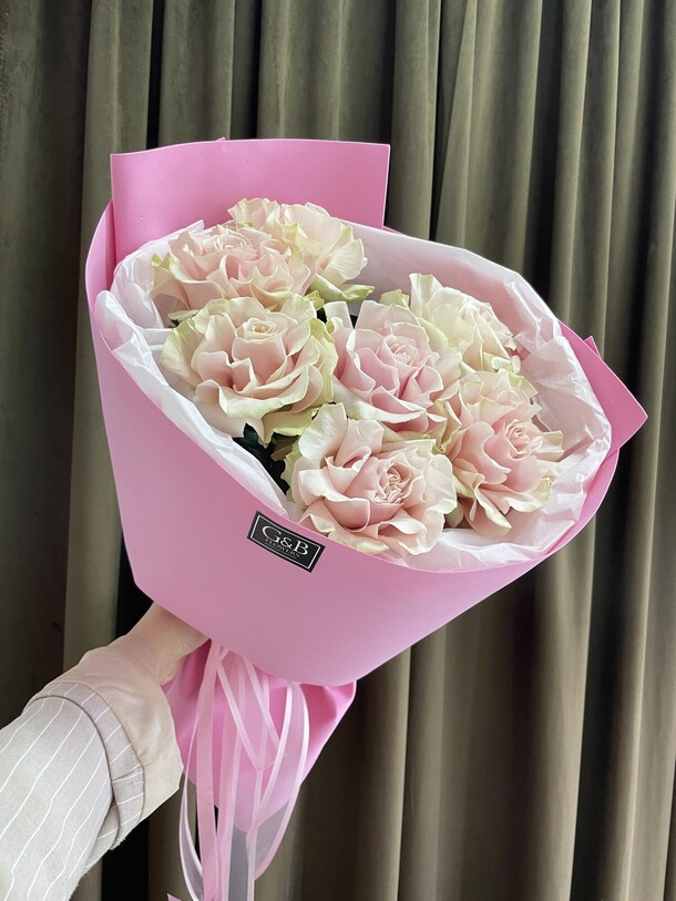 Кружевные розы, артикул F1362318 - 4990 рублей, доставка по городу. Flawery - доставка цветов