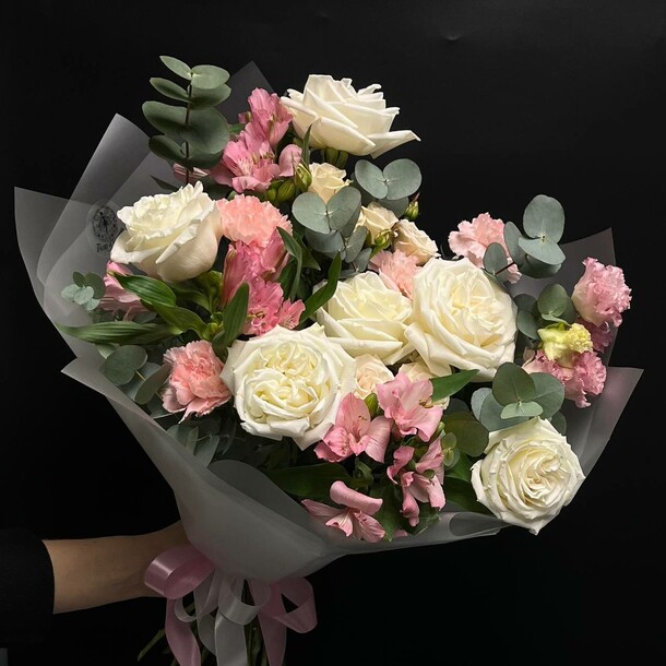 Нежный аромат l, артикул F1368581 - 11132 рублей, доставка по городу. Flawery - доставка цветов