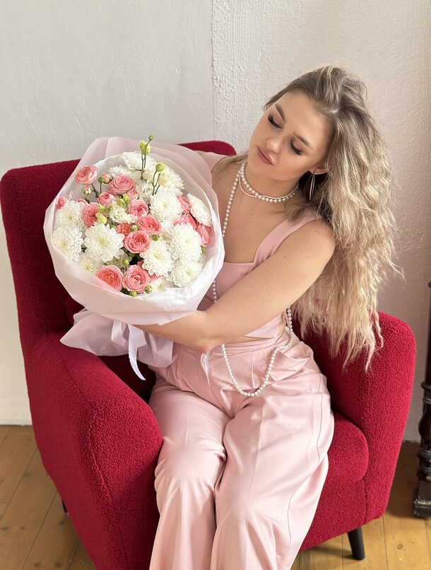 Сборный букет «софия», артикул F1403404 - 4950 рублей, доставка по городу. Flawery - доставка цветов