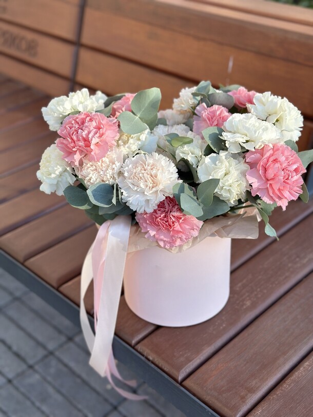 Бокс стойких диантусов, артикул F1403451 - 6500 рублей, доставка по городу. Flawery - доставка цветов