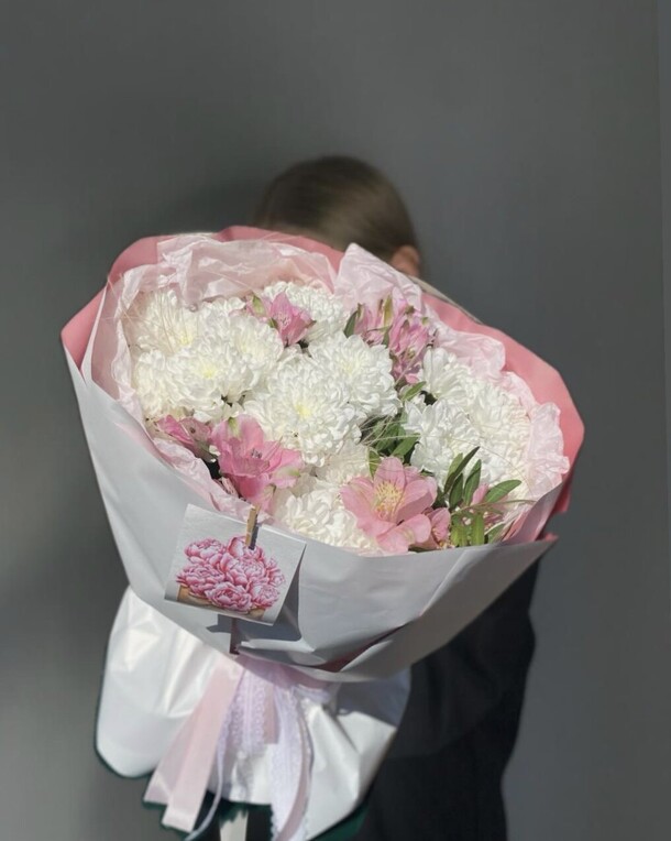 Букет сборный «амели», артикул F1403701 - 4565 рублей, доставка по городу. Flawery - доставка цветов