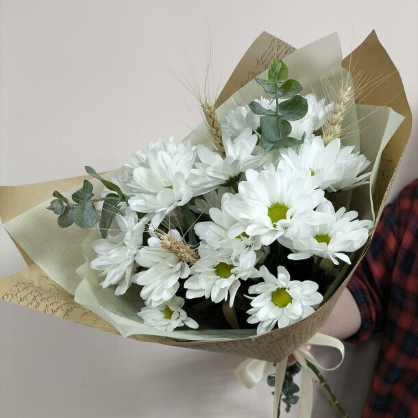 7 лепестков счастья, артикул F1297812 - 2700 рублей, доставка по городу. Flawery - доставка цветов