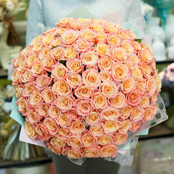 Букет из роз "milk honey", артикул F106214 - 27000 рублей, доставка по городу. Flawery - доставка цветов