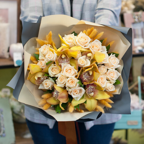 Букет цветов "денвер", артикул F1080471 - 12900 рублей, доставка по городу. Flawery - доставка цветов