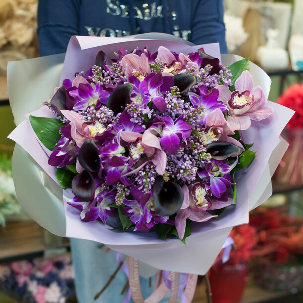 Букет цветов "аметист", артикул F1084813 - 30300 рублей, доставка по городу. Flawery - доставка цветов