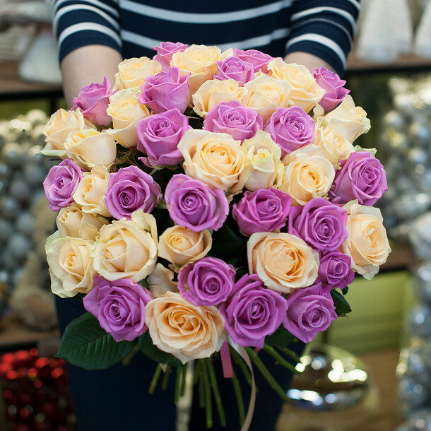 Букет роз "пич и аква", артикул F1110362 - 11500 рублей, доставка по городу. Flawery - доставка цветов