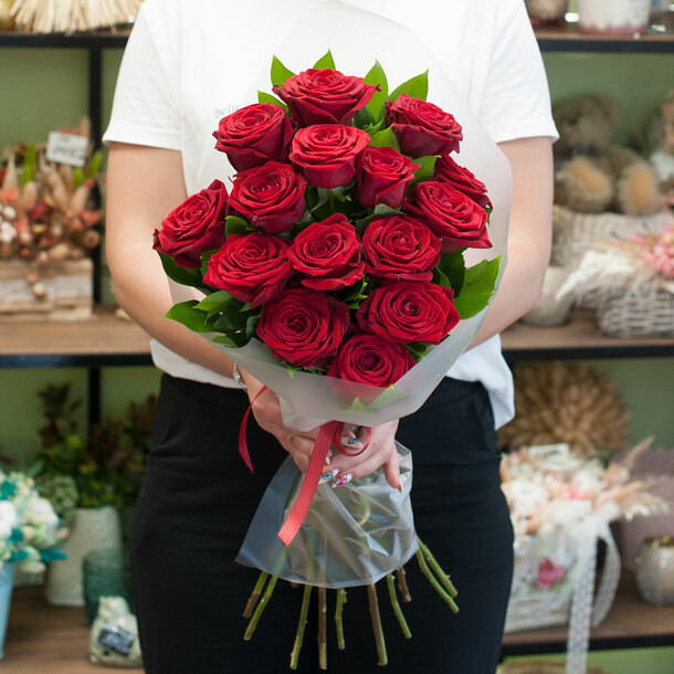Букет из роз "ред", артикул F1129697 - 6300 рублей, доставка по городу. Flawery - доставка цветов