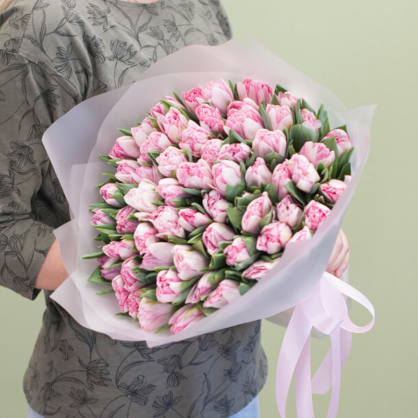 Букет тюльпанов "ду фокстрот", артикул F1179542 - 18400 рублей, доставка по городу. Flawery - доставка цветов