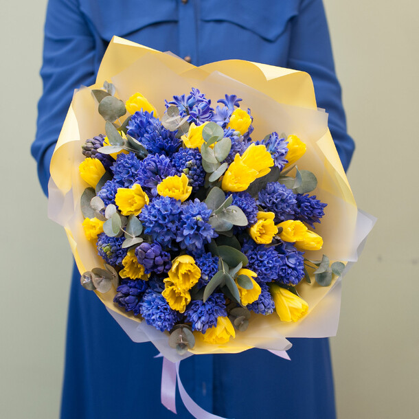 Букет цветов "игра цвета", артикул F1244265 - 17000 рублей, доставка по городу. Flawery - доставка цветов